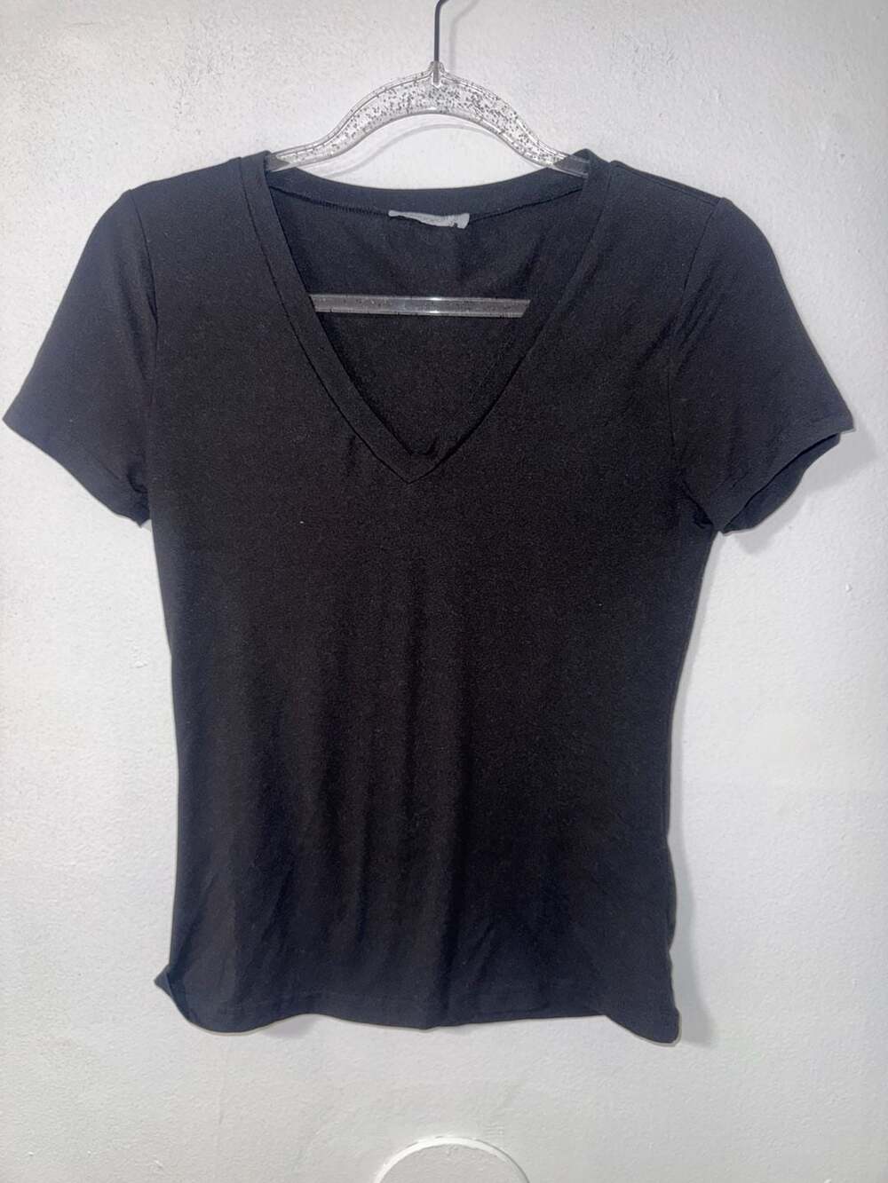 Mangopop Black V-Neck Short Sleeve T-Shirt Size S